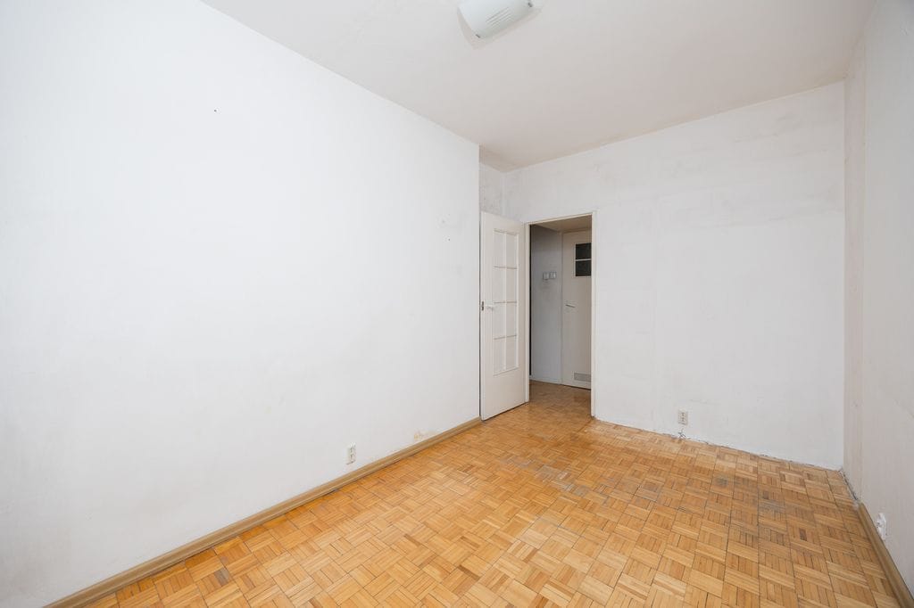 Mieszkanie 4 pokojowe na Sprzedaż