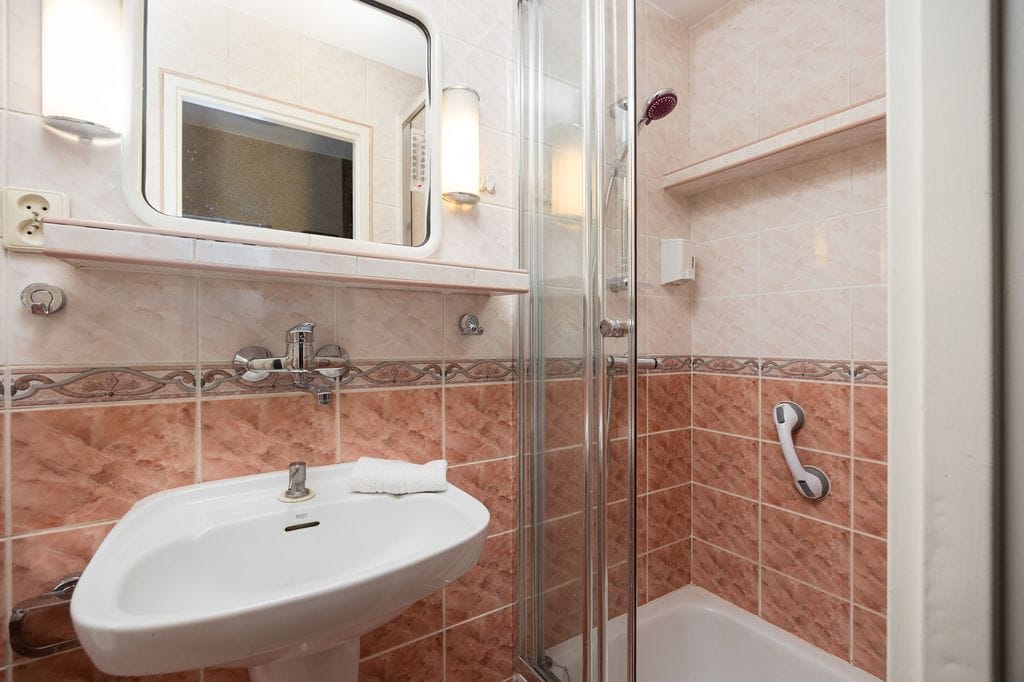 Dom 4 pokojowe na Sprzedaż