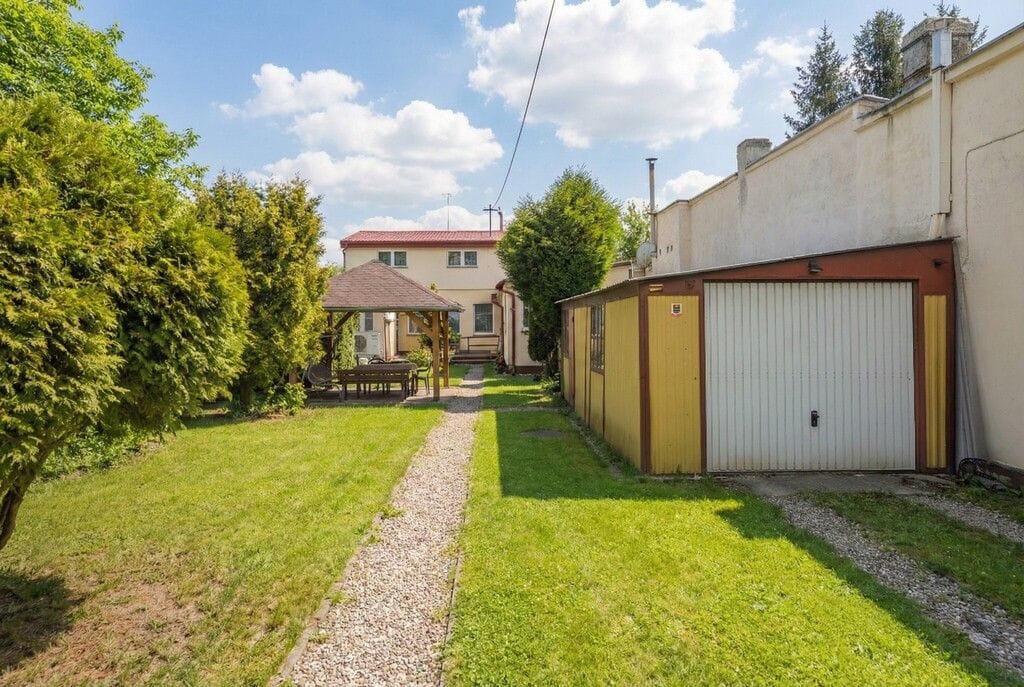 Dom 4 pokojowe na Sprzedaż