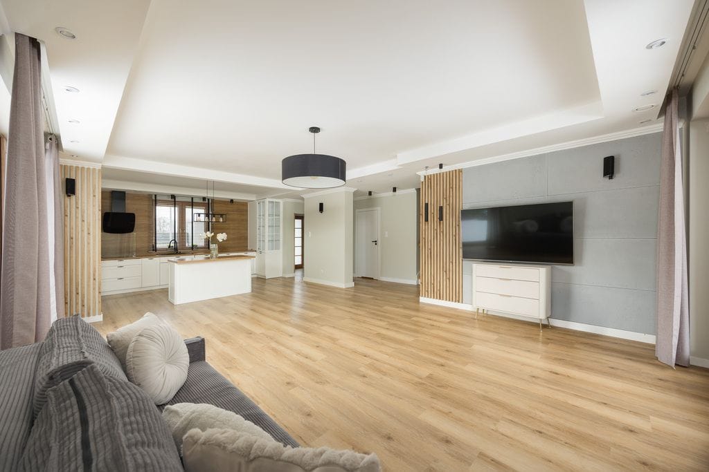 Dom 6 pokojowe na Sprzedaż