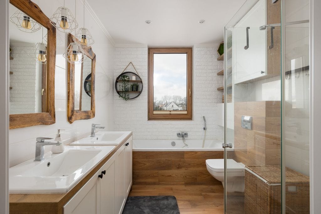 Dom 6 pokojowe na Sprzedaż