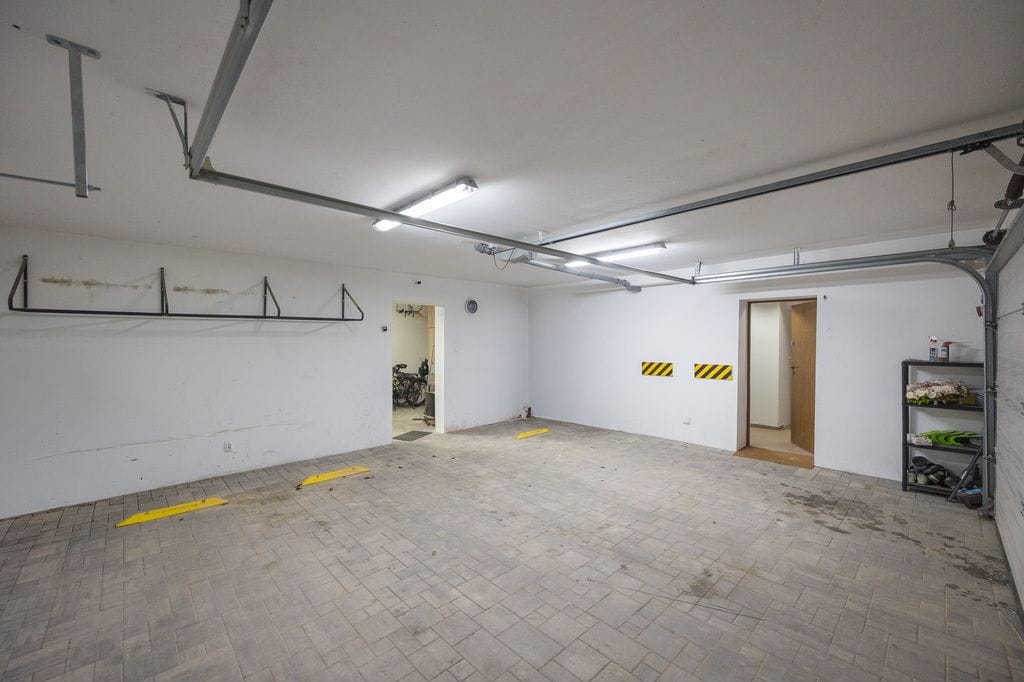 Dom 6 pokojowe na Sprzedaż