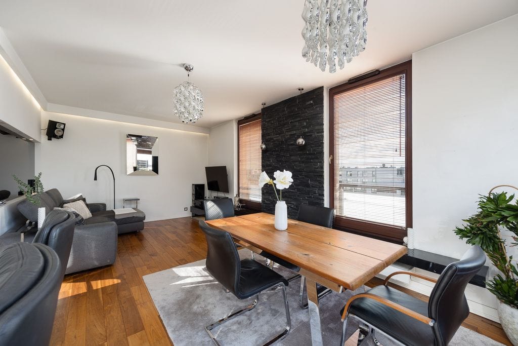 Mieszkanie 3 pokojowe na Sprzedaż