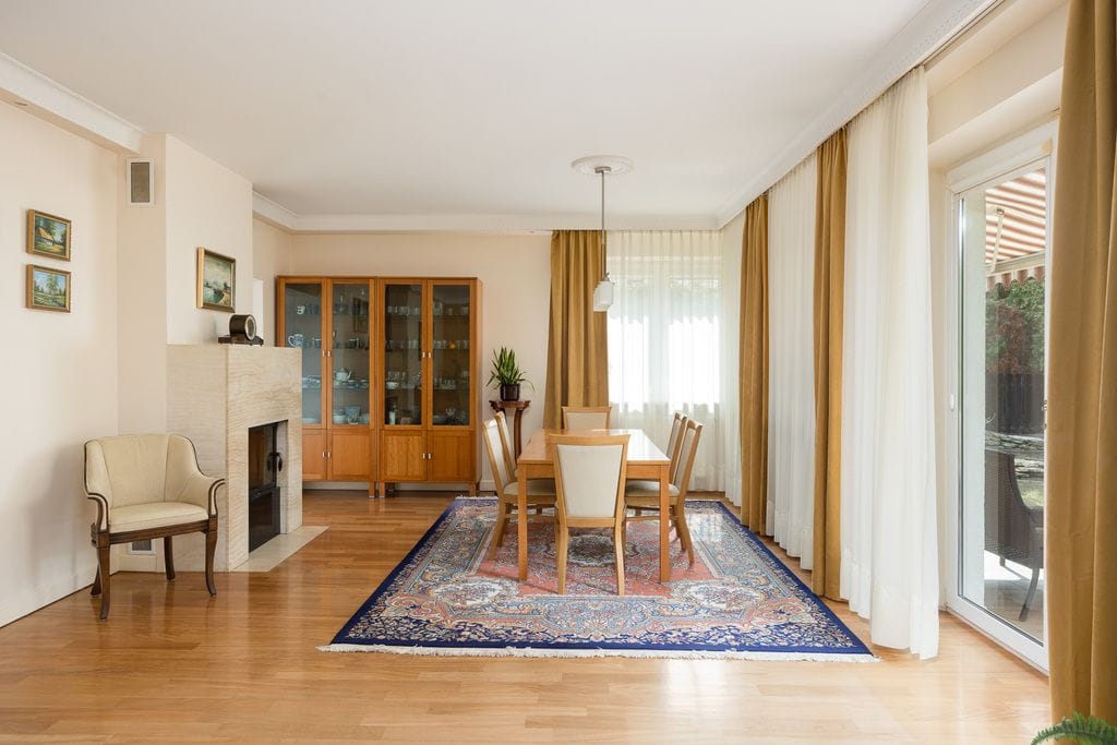 Dom 4 pokojowe na Sprzedaż