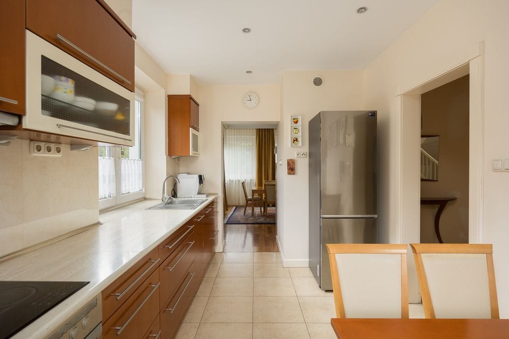 Dom 4 pokojowe na Sprzedaż