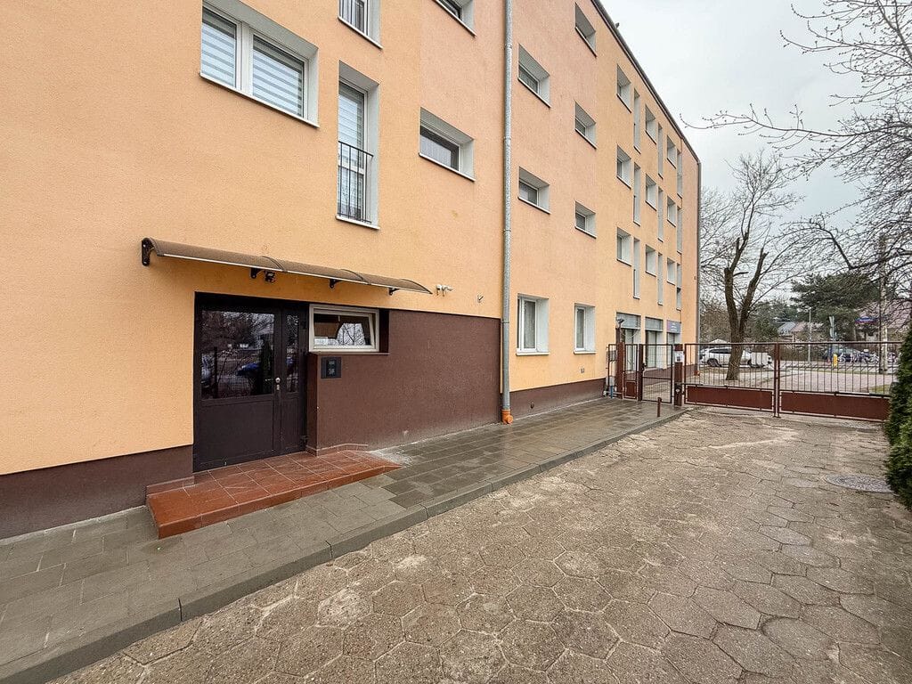 Lokal użytkowy  pokojowe na Sprzedaż