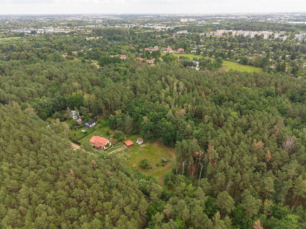 Działka  pokojowe na Sprzedaż