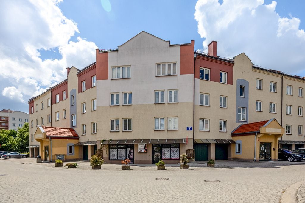Mieszkanie 4 pokojowe na Sprzedaż