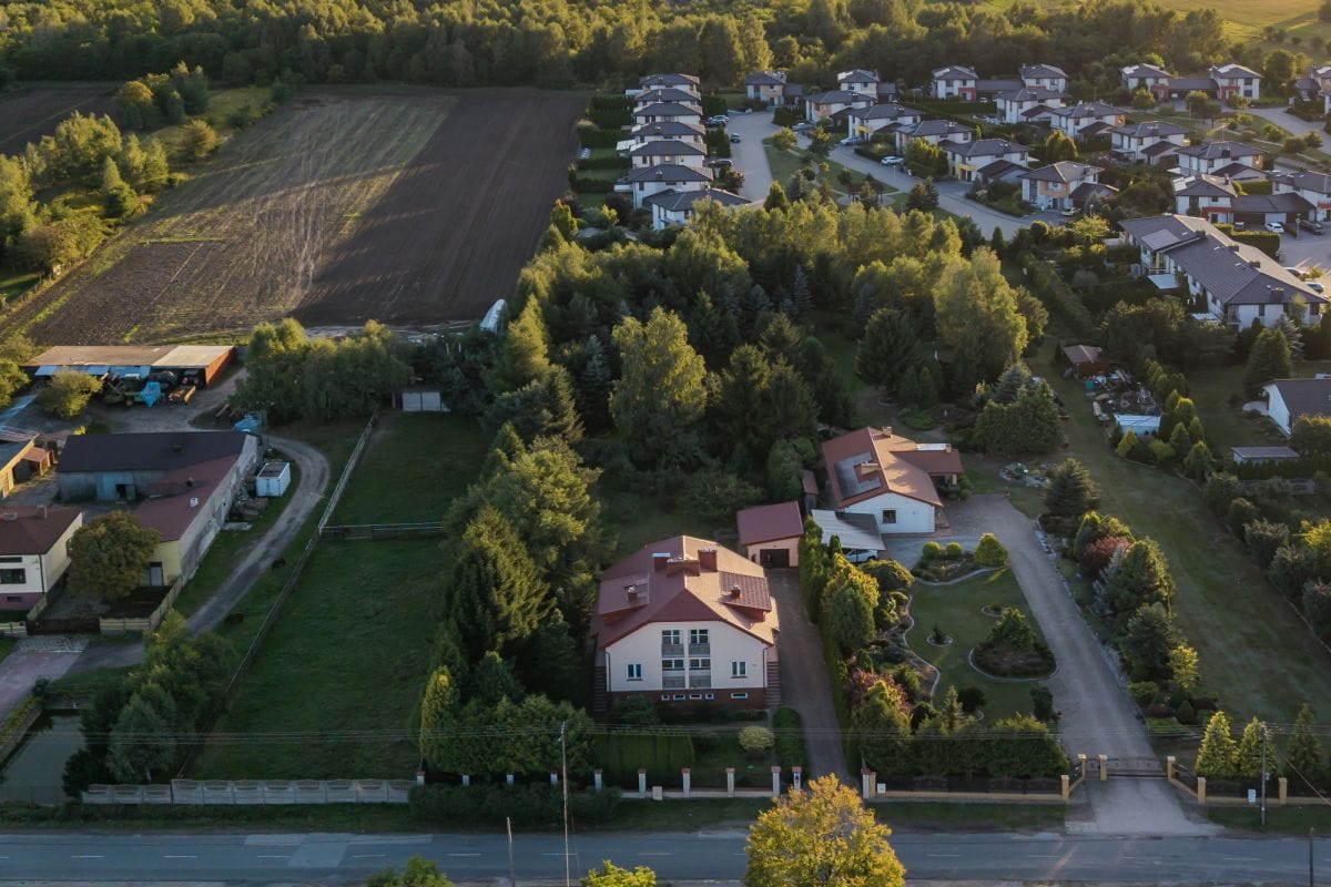 Dom 8 pokojowe na Sprzedaż