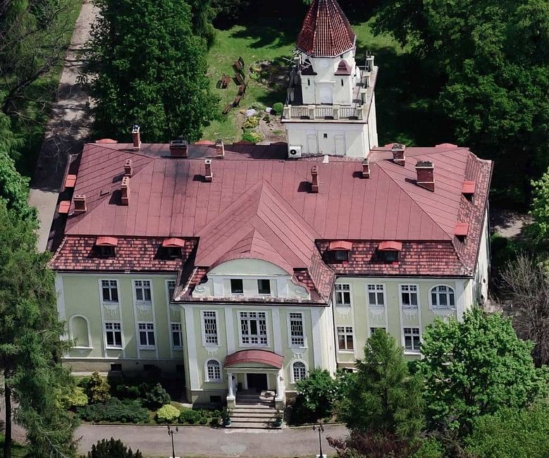 Lokal użytkowy  pokojowe na Sprzedaż