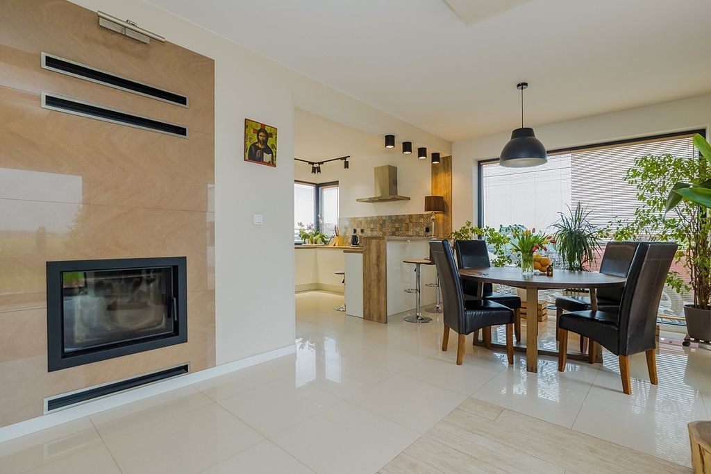 Dom 5 pokojowe na Sprzedaż