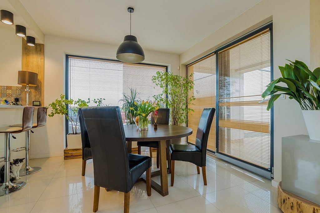 Dom 5 pokojowe na Sprzedaż