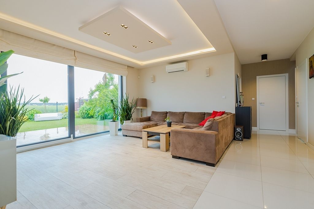 Dom 5 pokojowe na Sprzedaż