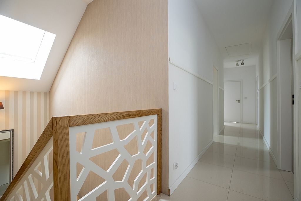 Dom 5 pokojowe na Sprzedaż