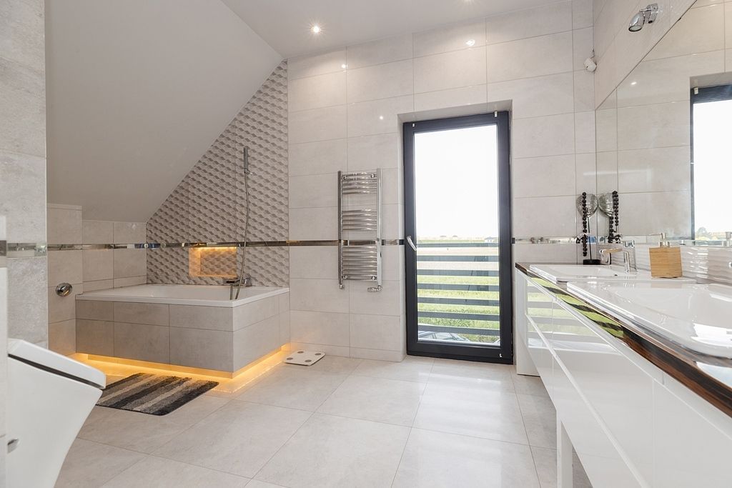 Dom 5 pokojowe na Sprzedaż