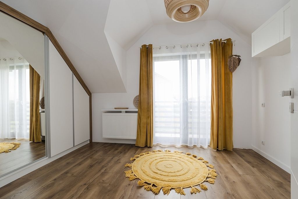 Dom 5 pokojowe na Sprzedaż