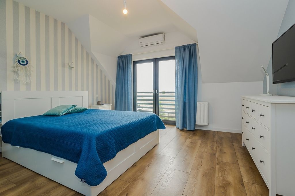 Dom 5 pokojowe na Sprzedaż