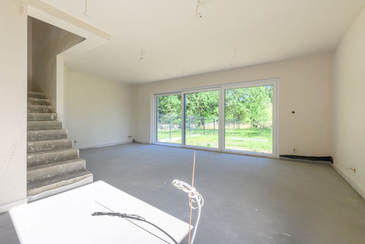 Dom 5 pokojowe na Sprzedaż