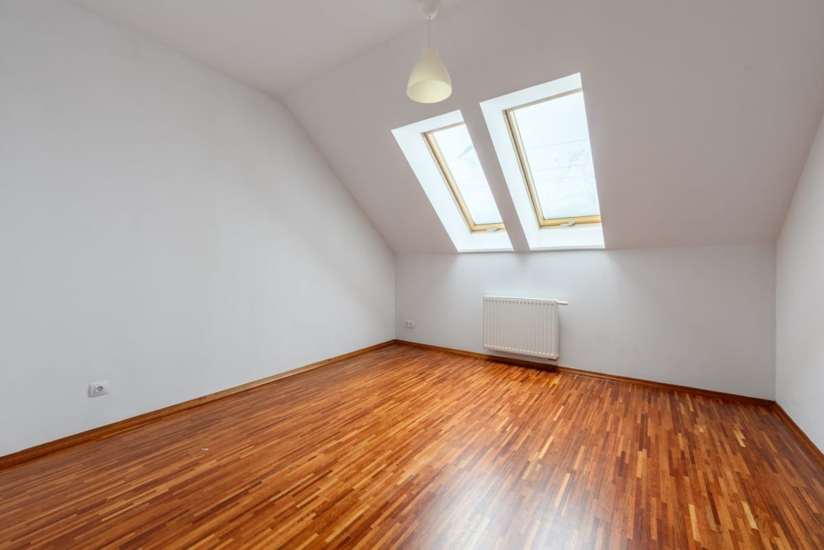 Dom 6 pokojowe na Sprzedaż