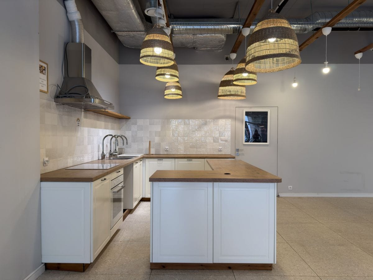 Lokal użytkowy  pokojowe na Wynajem