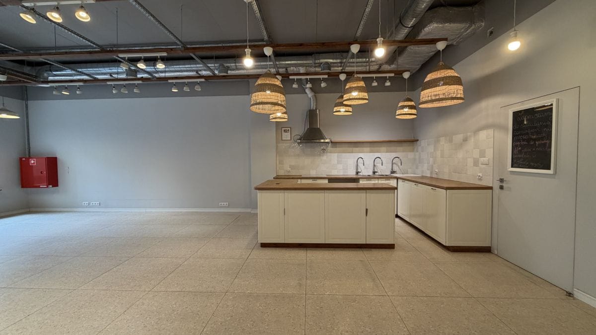 Lokal użytkowy  pokojowe na Wynajem