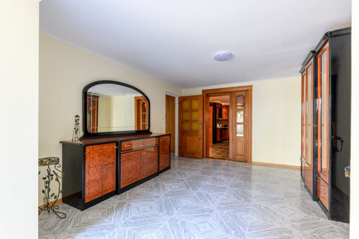 Dom 5 pokojowe na Sprzedaż