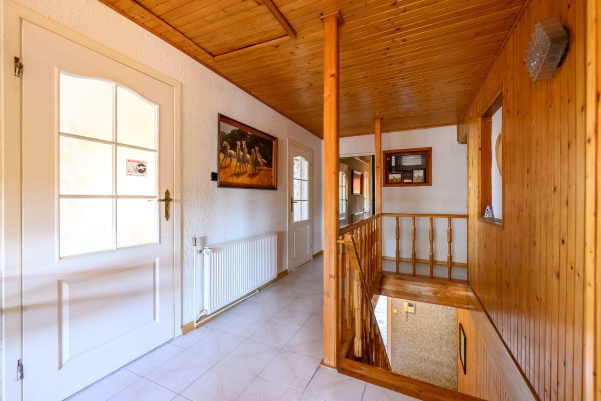 Dom 5 pokojowe na Sprzedaż