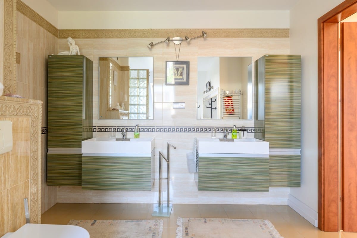 Dom 5 pokojowe na Sprzedaż