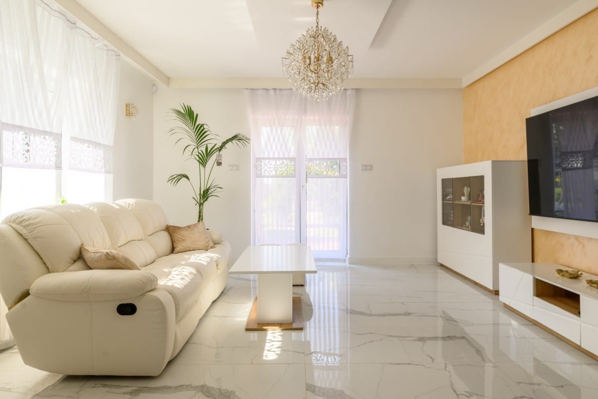 Dom 5 pokojowe na Sprzedaż