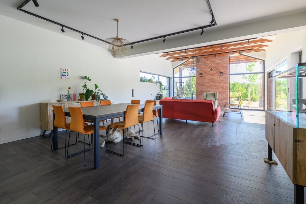 Dom 5 pokojowe na Sprzedaż