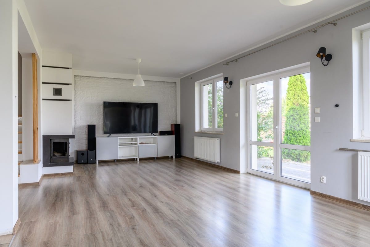 Dom 5 pokojowe na Sprzedaż