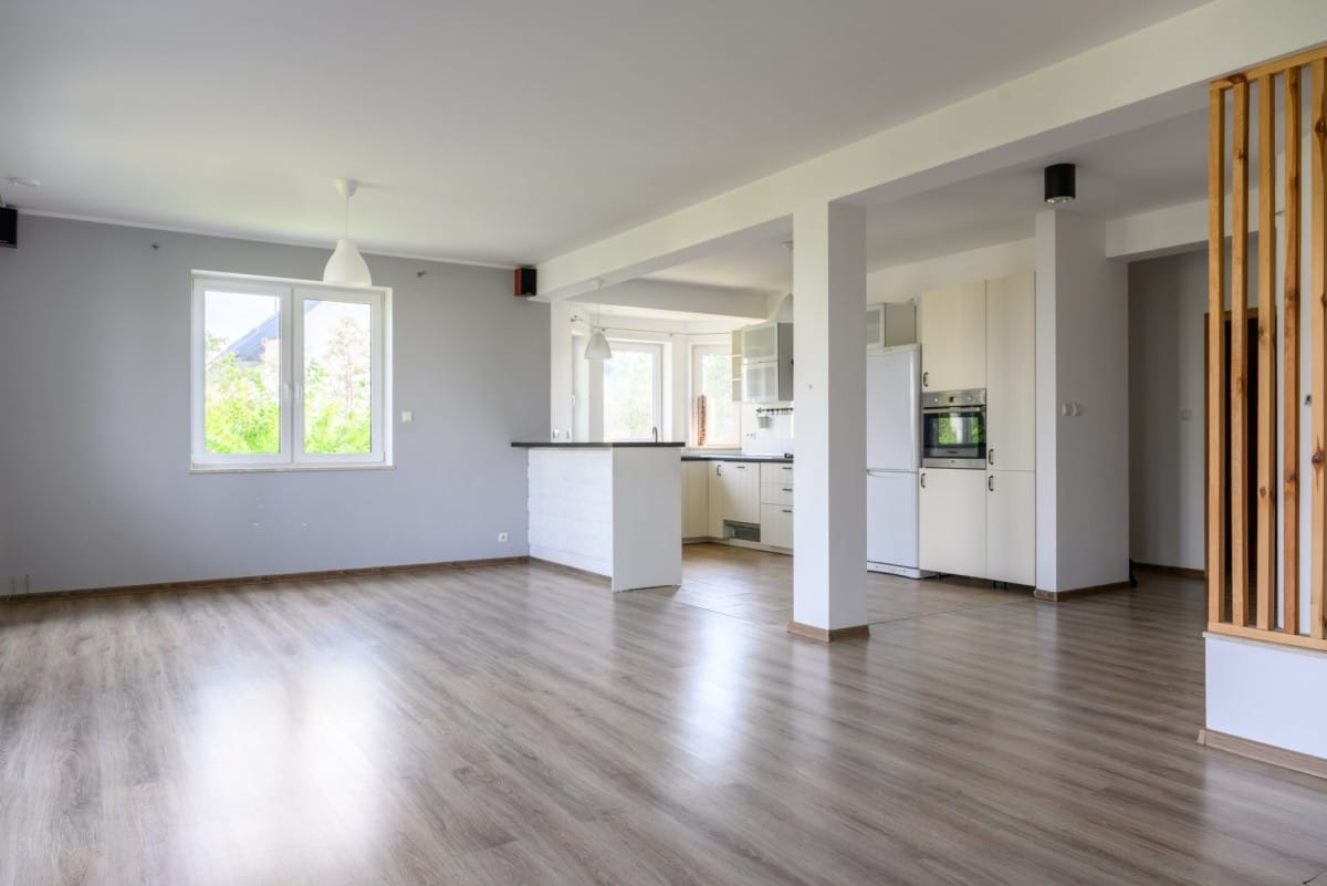 Dom 5 pokojowe na Sprzedaż