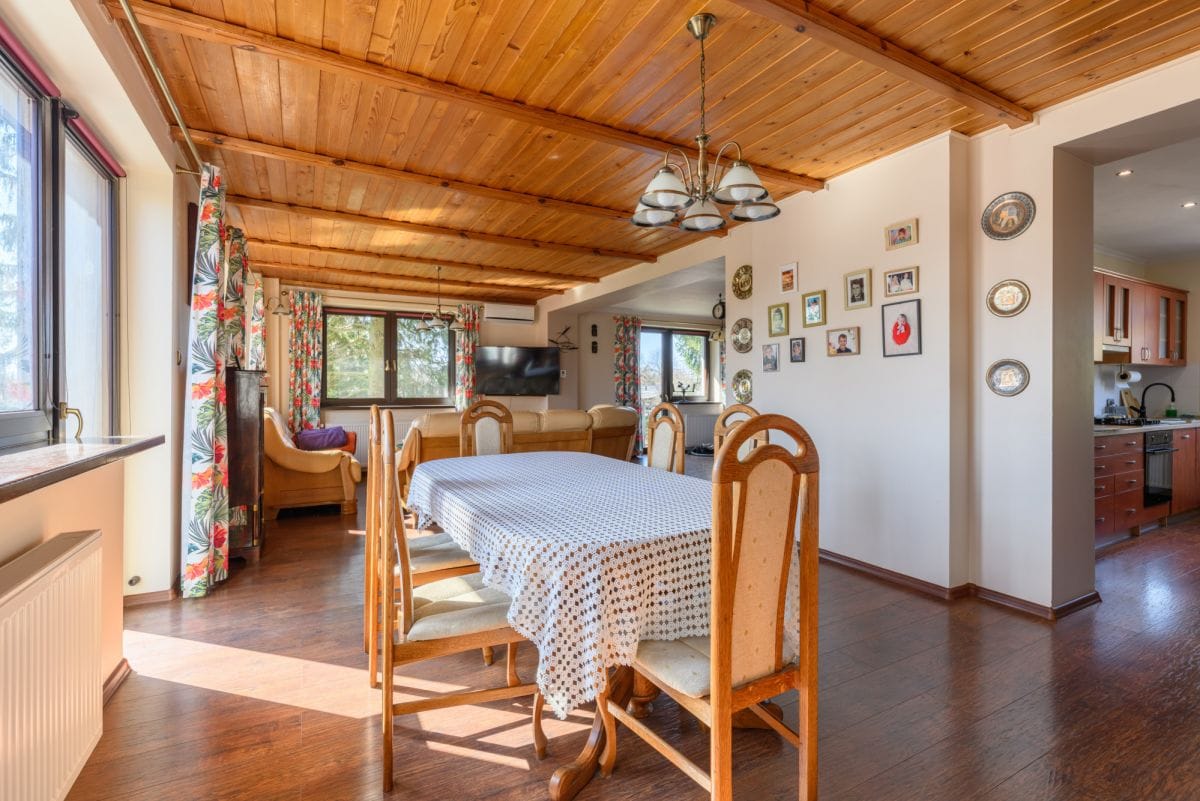 Dom 5 pokojowe na Sprzedaż