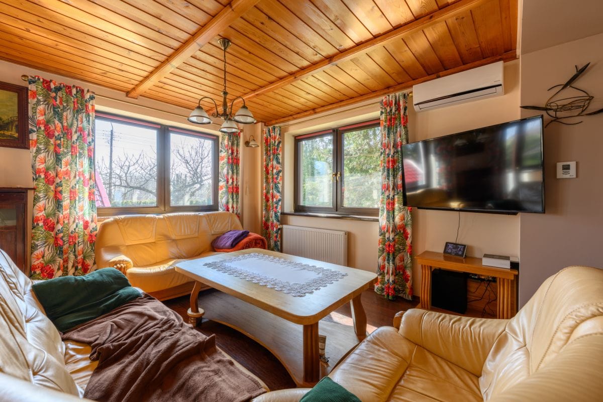 Dom 5 pokojowe na Sprzedaż