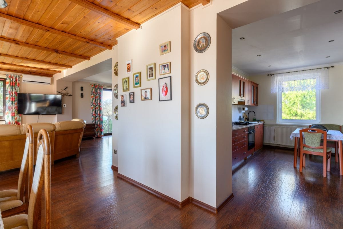 Dom 5 pokojowe na Sprzedaż