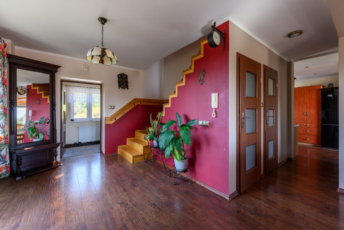 Dom 5 pokojowe na Sprzedaż