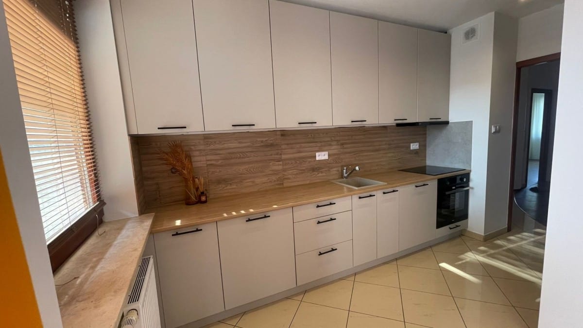 Mieszkanie 4 pokojowe na Wynajem