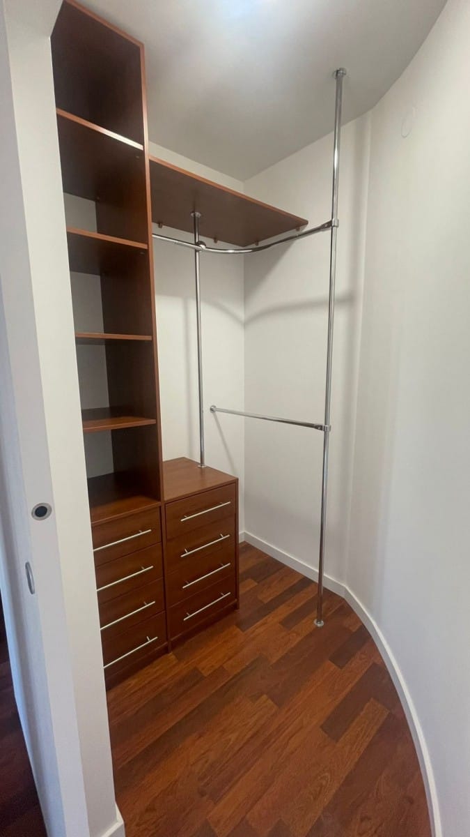 Mieszkanie 4 pokojowe na Wynajem