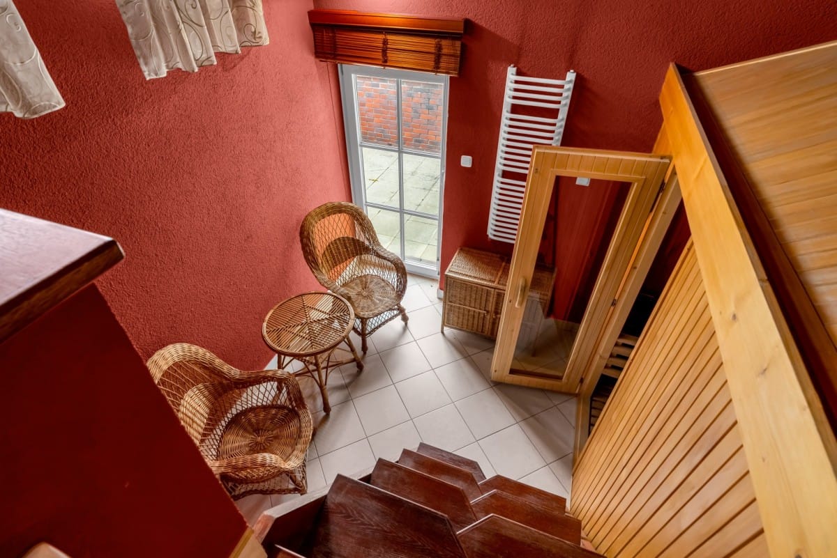 Dom 8 pokojowe na Sprzedaż