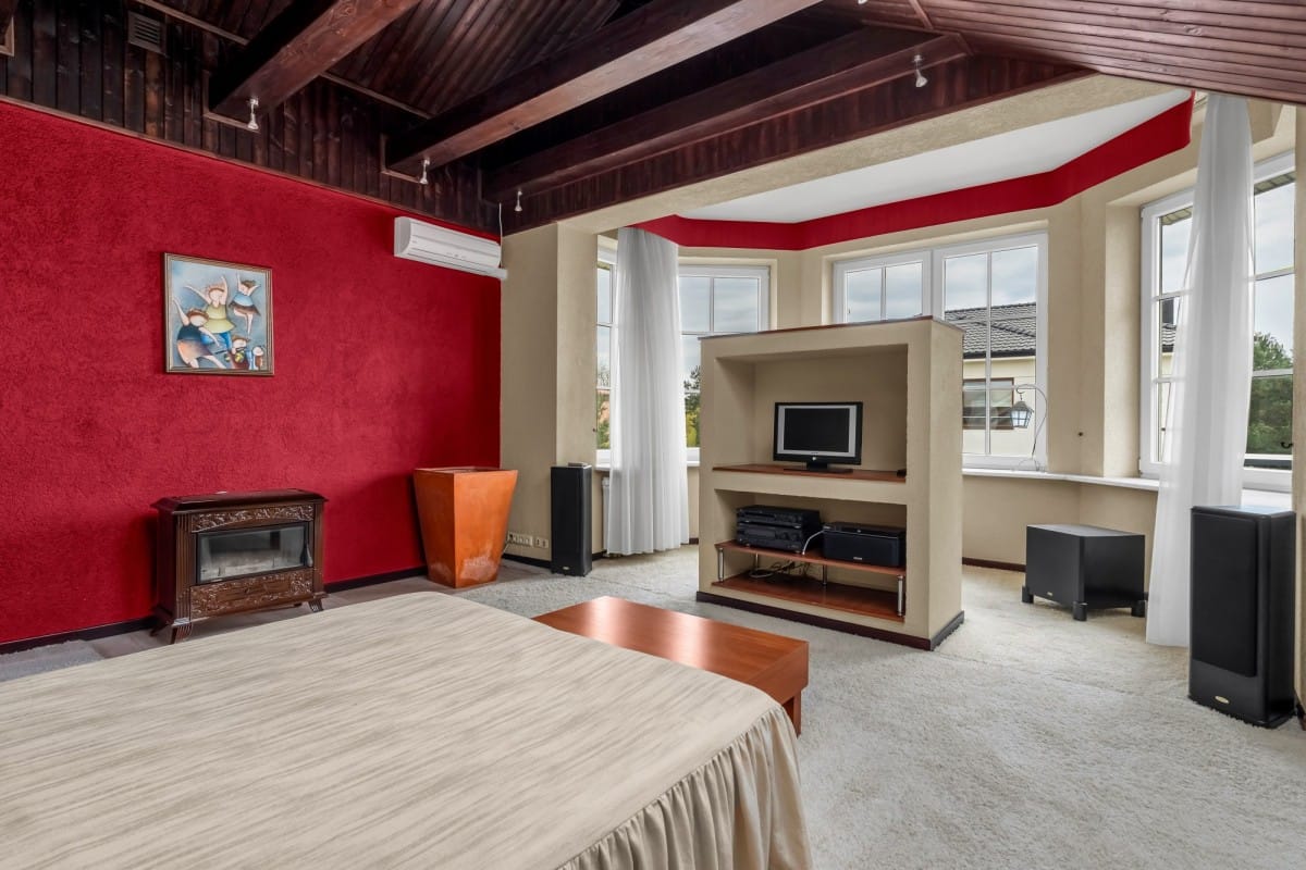 Dom 8 pokojowe na Sprzedaż