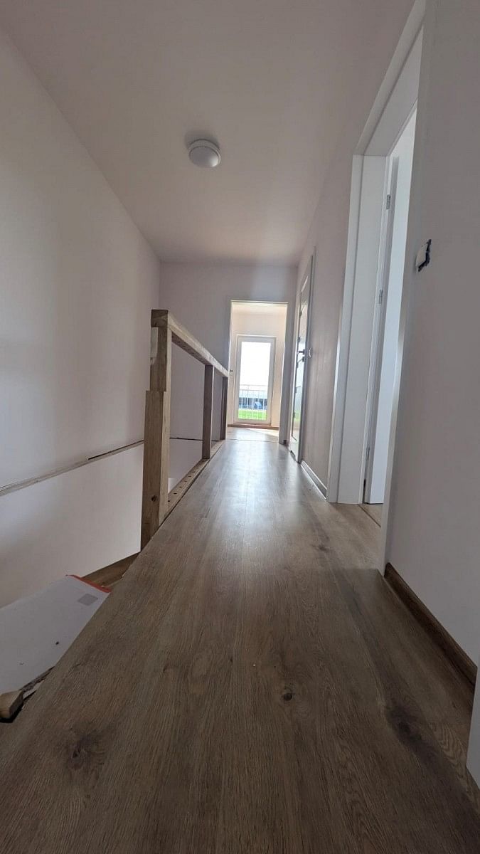 Dom 6 pokojowe na Sprzedaż