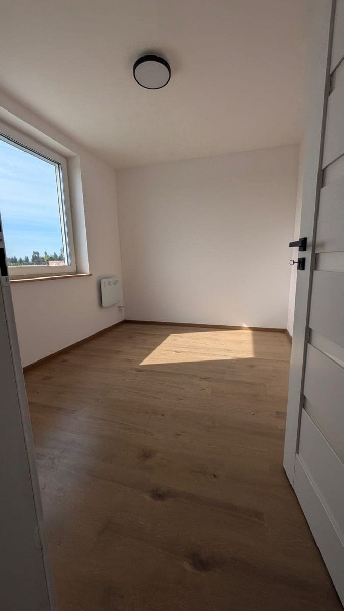 Dom 6 pokojowe na Sprzedaż