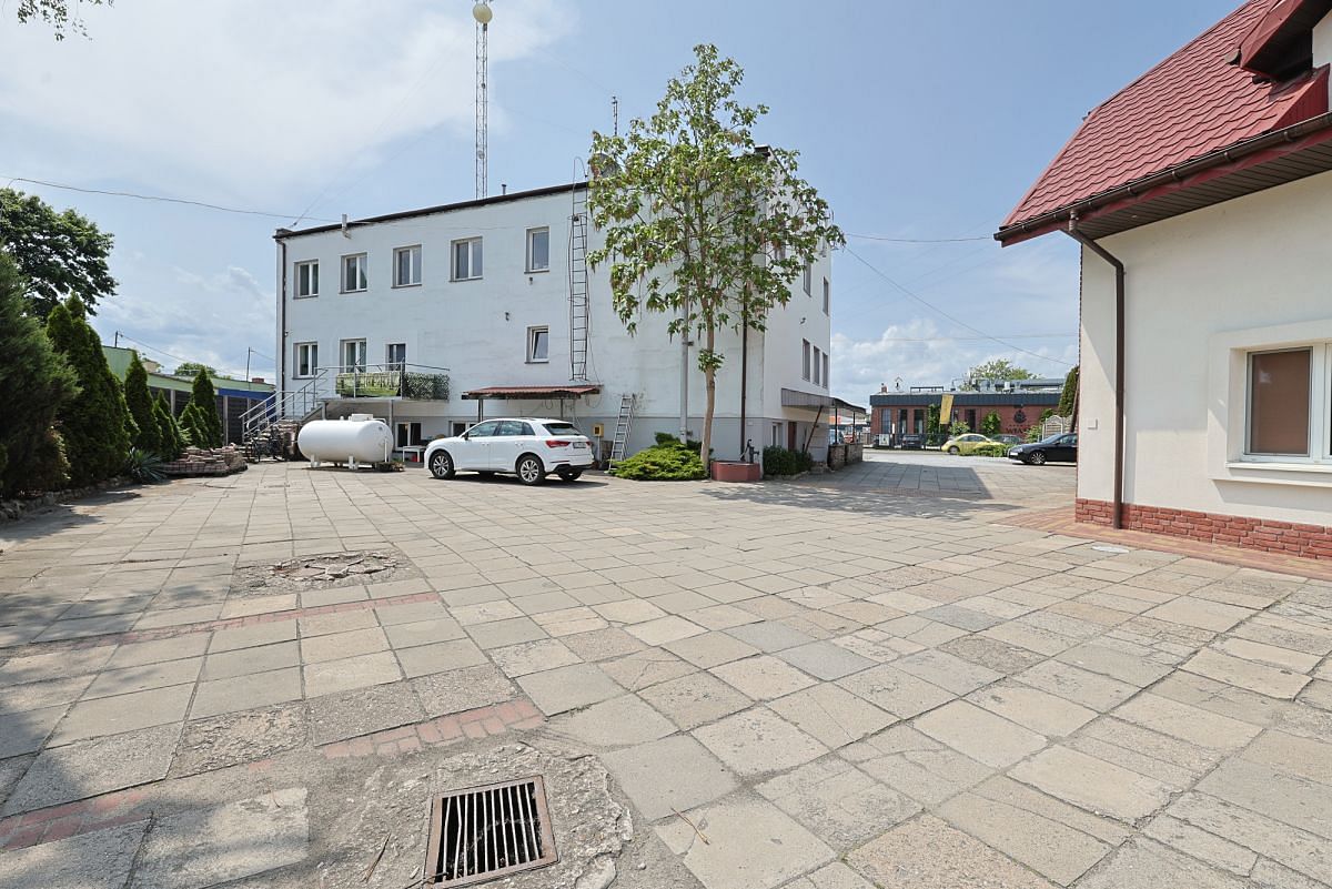 Lokal użytkowy  pokojowe na Sprzedaż