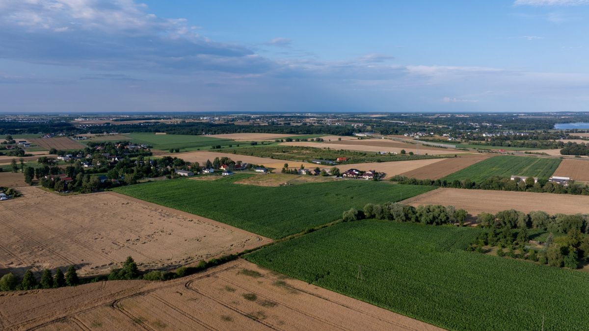 Działka  pokojowe na Sprzedaż