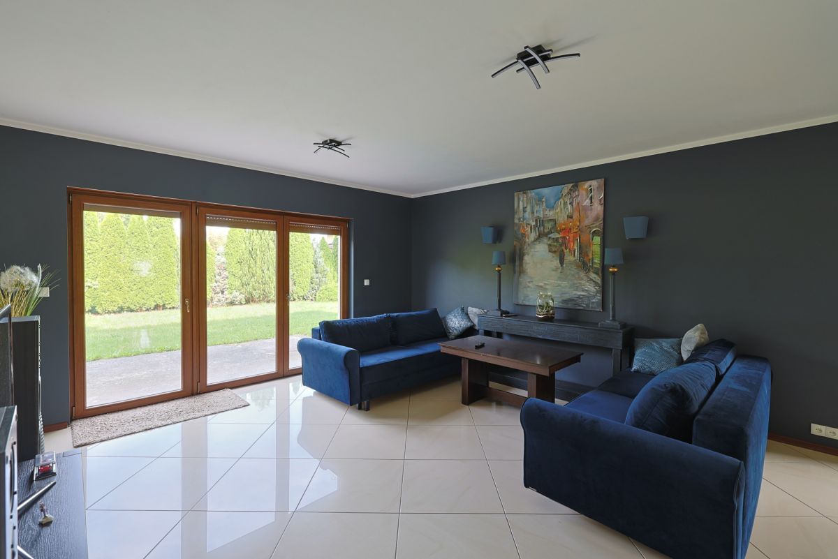 Dom 5 pokojowe na Sprzedaż