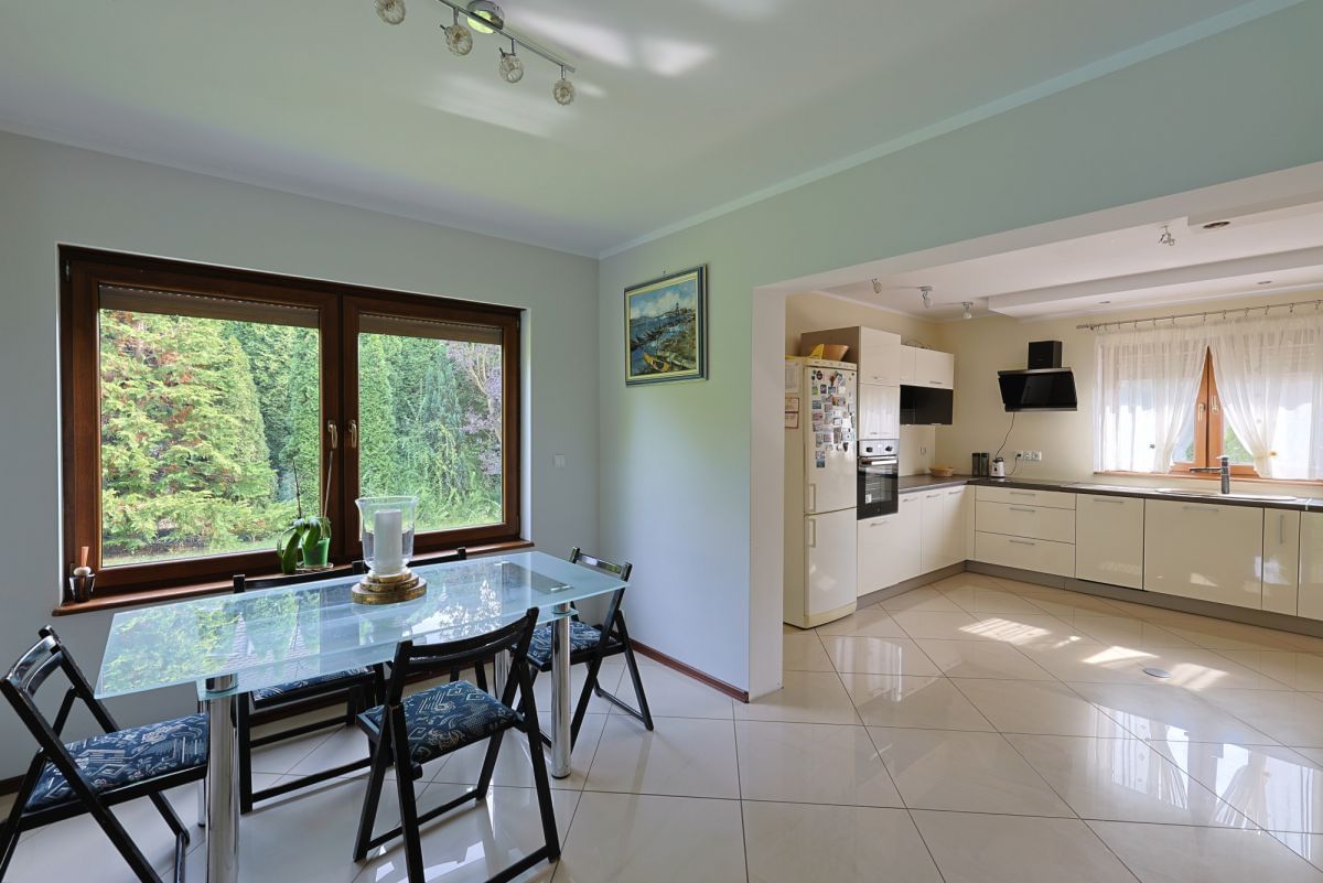 Dom 5 pokojowe na Sprzedaż