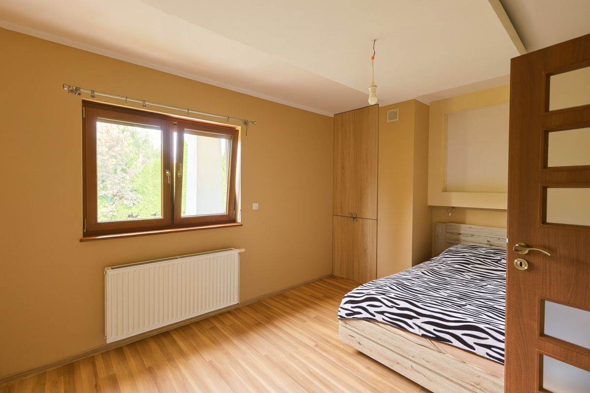 Dom 5 pokojowe na Sprzedaż