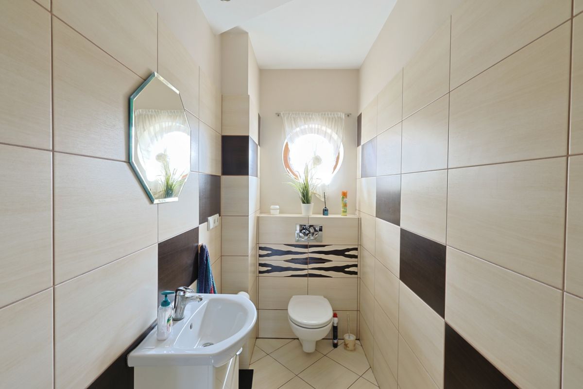 Dom 5 pokojowe na Sprzedaż