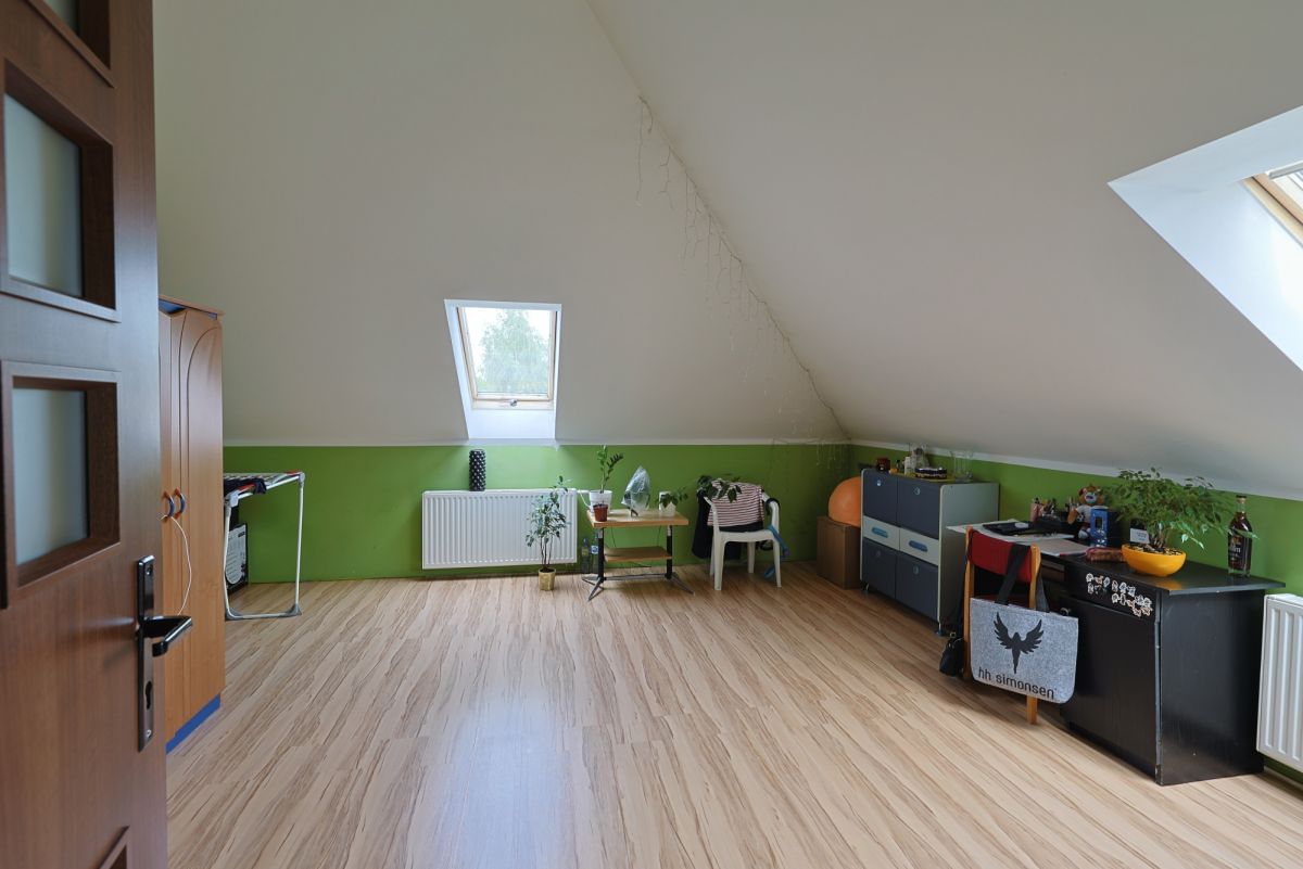 Dom 5 pokojowe na Sprzedaż