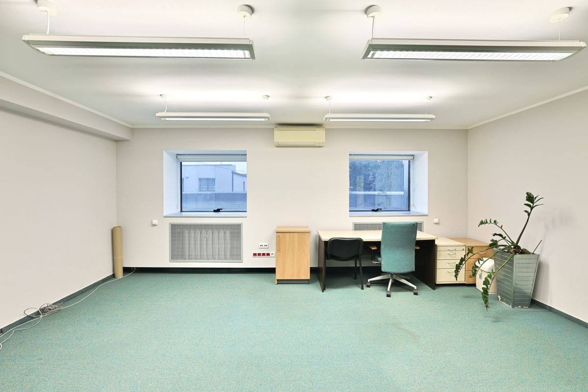 Lokal użytkowy  pokojowe na Sprzedaż